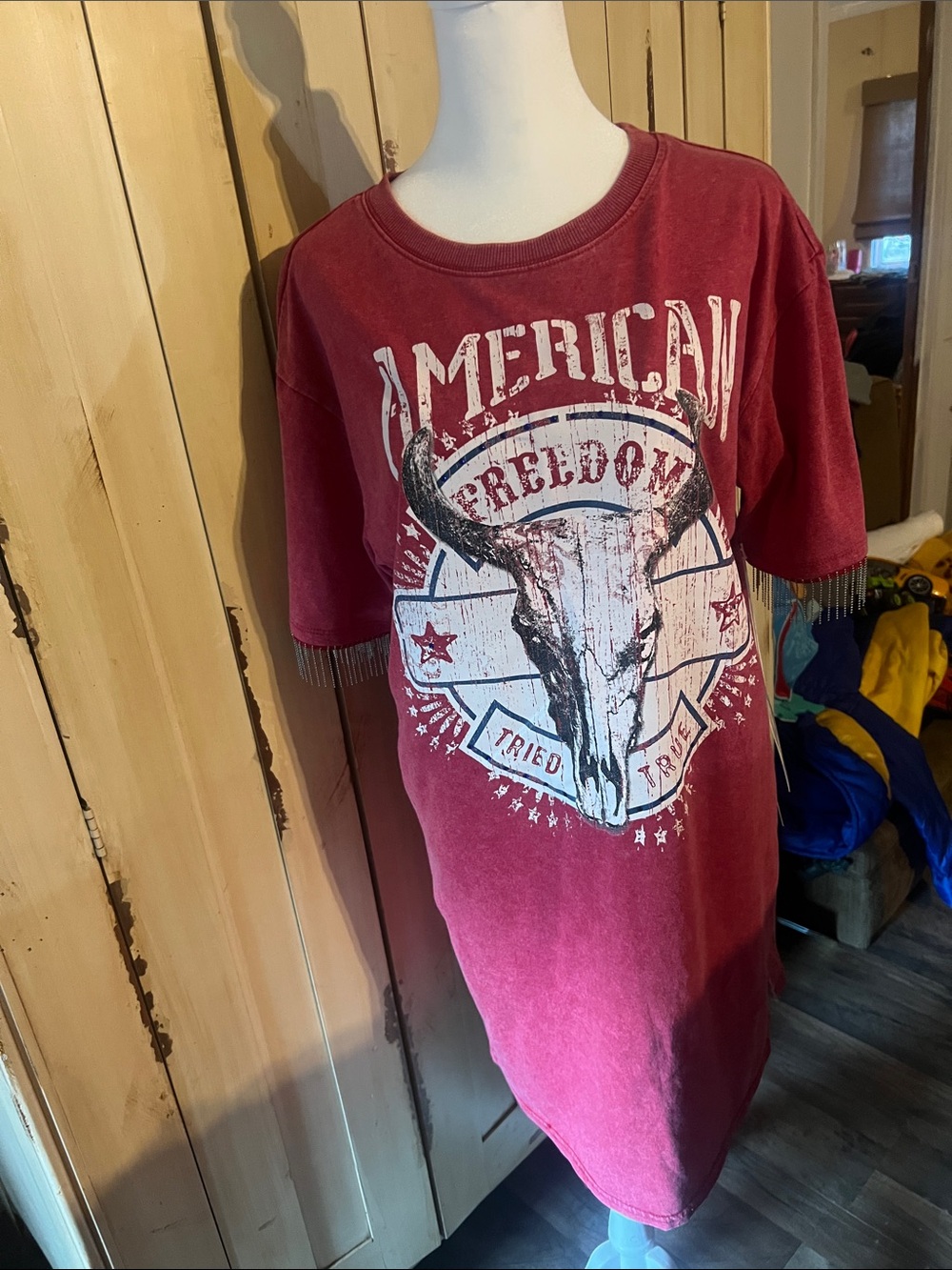Mimi Chica Red Graphic Short Sleeve Tee Dress